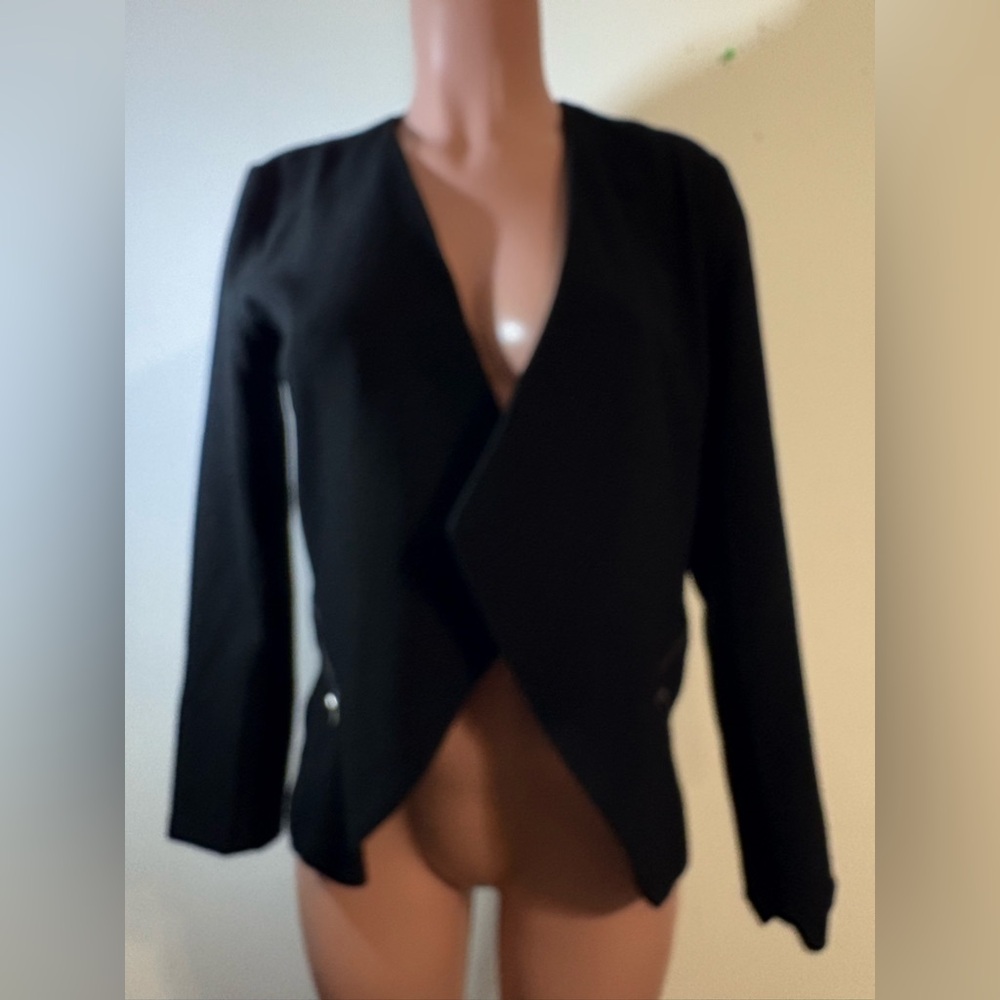 Elodie black jacket Women’s Medium Asymmetrical Zip Pockets Open‎ Front Blazer